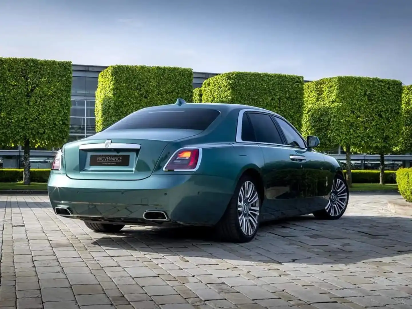 Rolls-Royce Ghost Extended *PROVENANCE* - 2