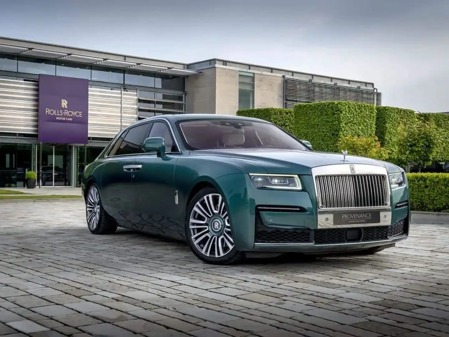 Rolls-Royce Ghost Extended *PROVENANCE* - 1