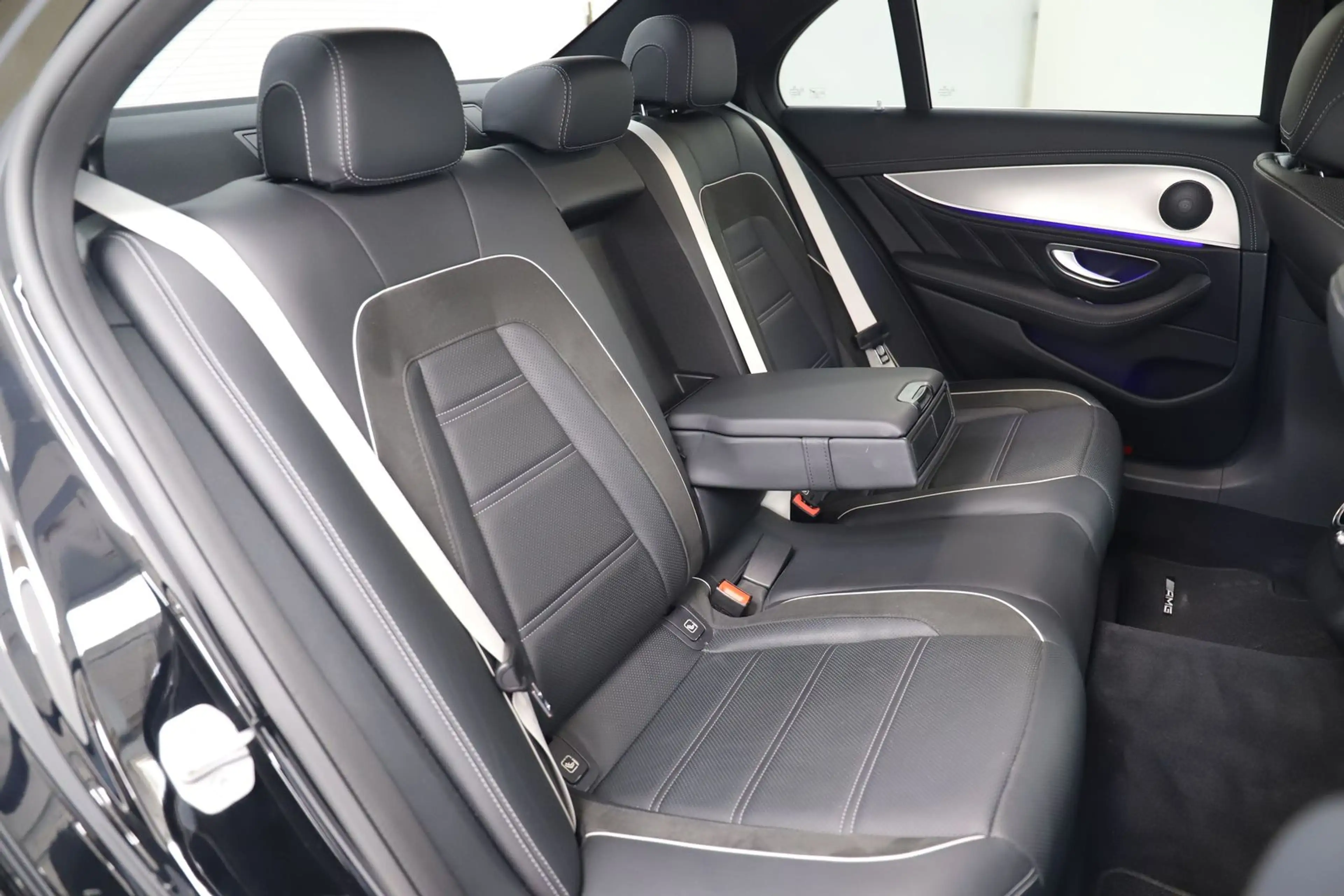 Mercedes-Benz E 63 AMG E 63 S AMG 612PS 9G 4Matic+ Carplay PAGA LED — photo 12