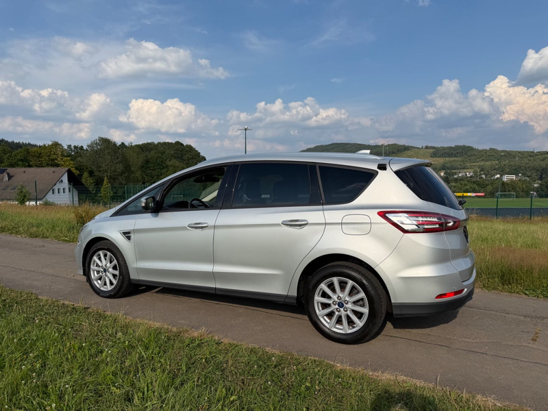 Ford S-Max S-MAX Trend Automatik DAB Navi LED — photo 4