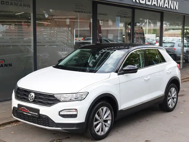 Volkswagen T-Roc view 5