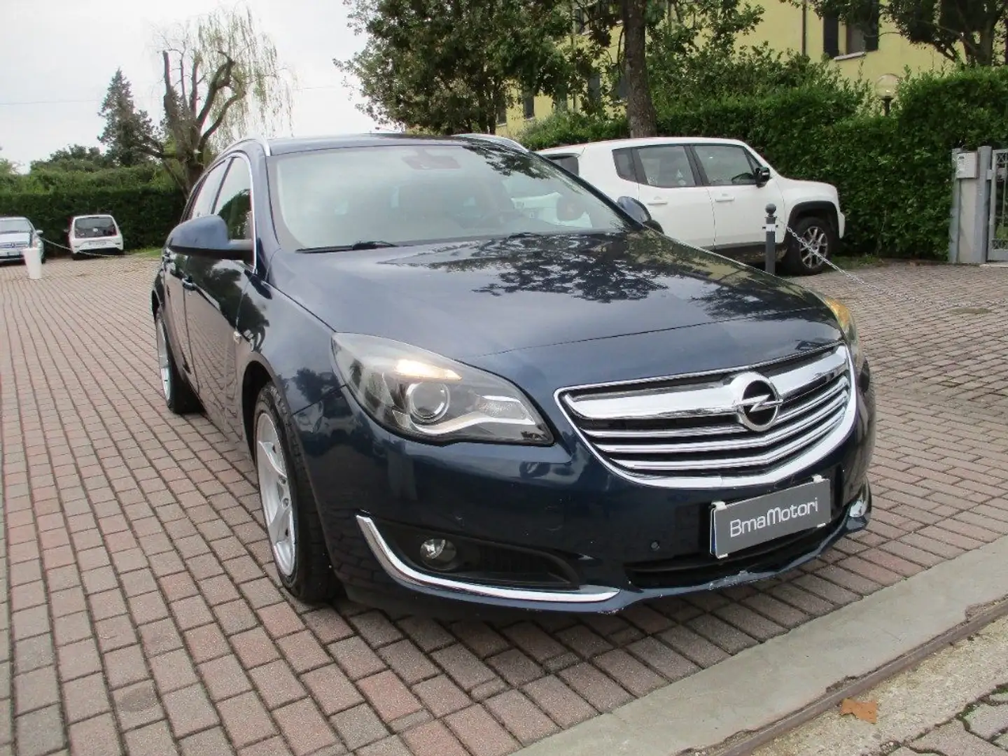 Opel Insignia 2.0 CDTI 163CV Sports Tourer aut. Cosmo Blau - 2