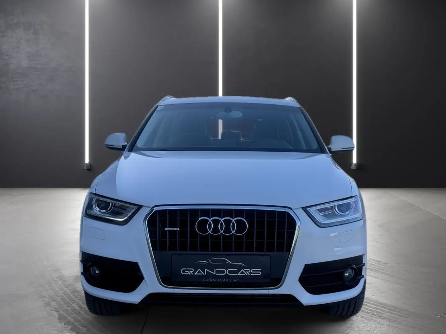 Audi Q3 2.0 TDI quattro | ALLRAD | AUTOMATIK Weiß - 2