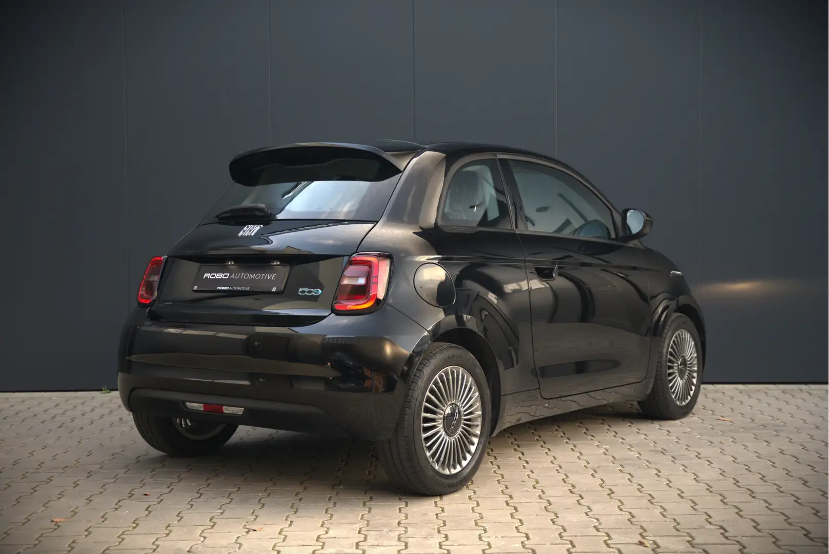 Fiat 500 Action 24 kWh | Keyless | LED | Digitaal Dash | 1e Schwarz - 2