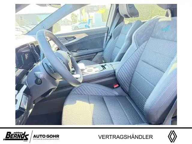 Renault Austral view 9