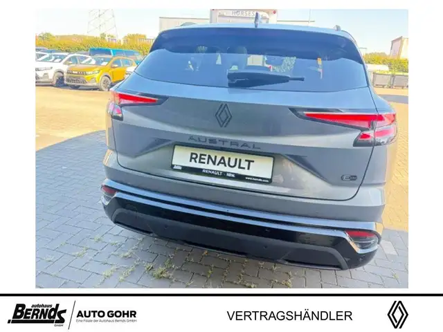 Renault Austral view 5