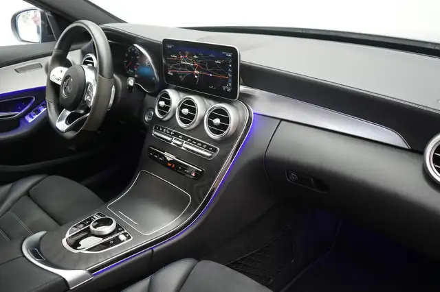 Mercedes-Benz C-Class view 11
