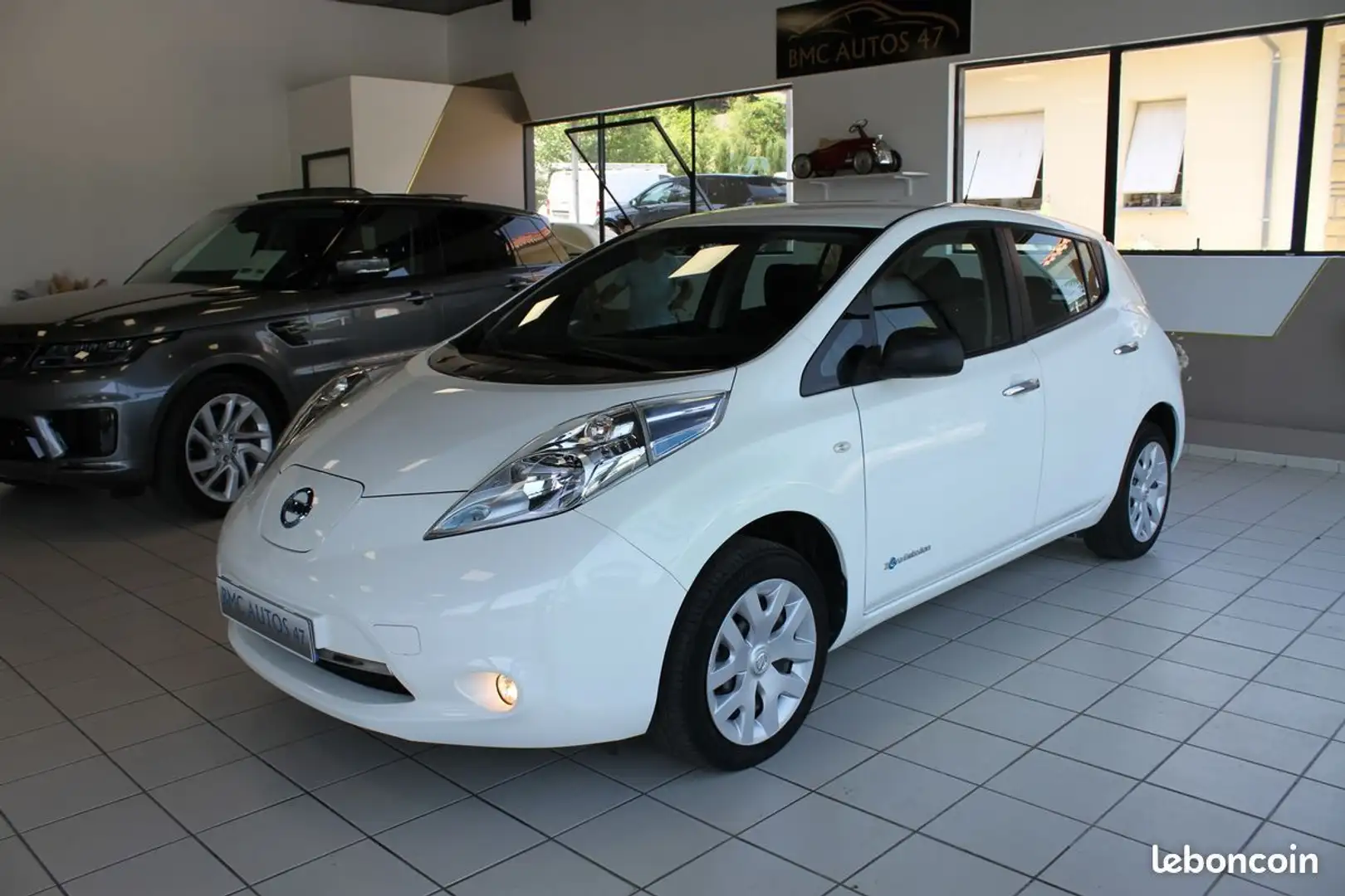 Nissan Leaf electrique 24 kWh Acenta Camera de recul Clé main libre Blanc - 1