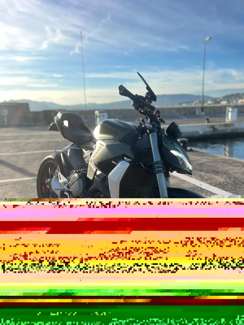 Ducati Streetfighter Gris - 1