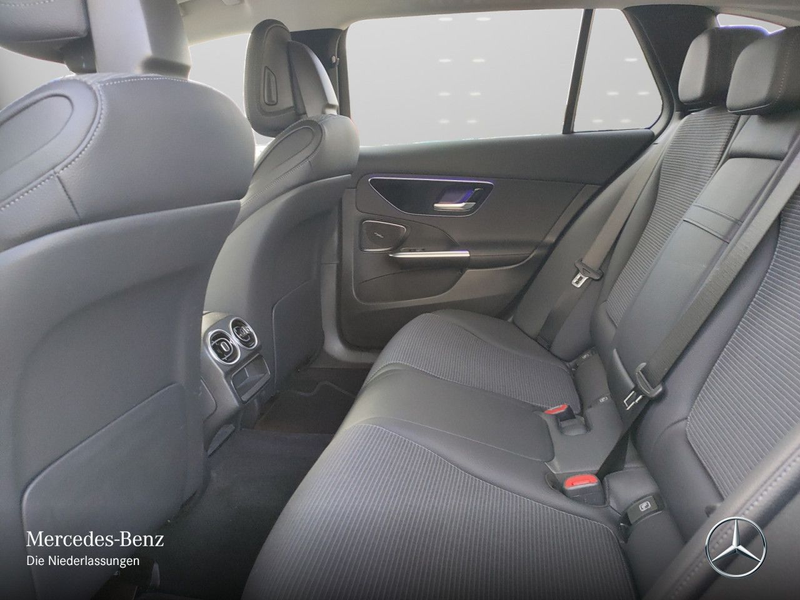 Mercedes-Benz C 200 d T AVANTG+NIGHT+360+KEYLESS+9G — photo 12