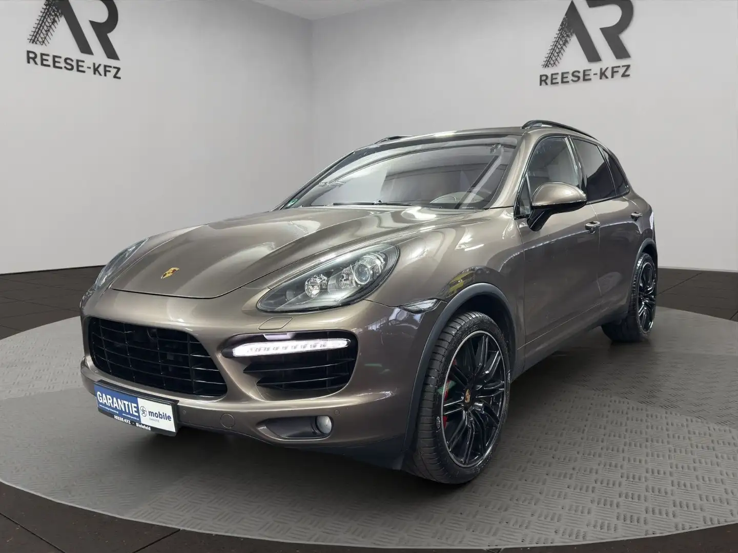 Porsche Cayenne Turbo Voll. Burmester AHK uvm. Grau - 1