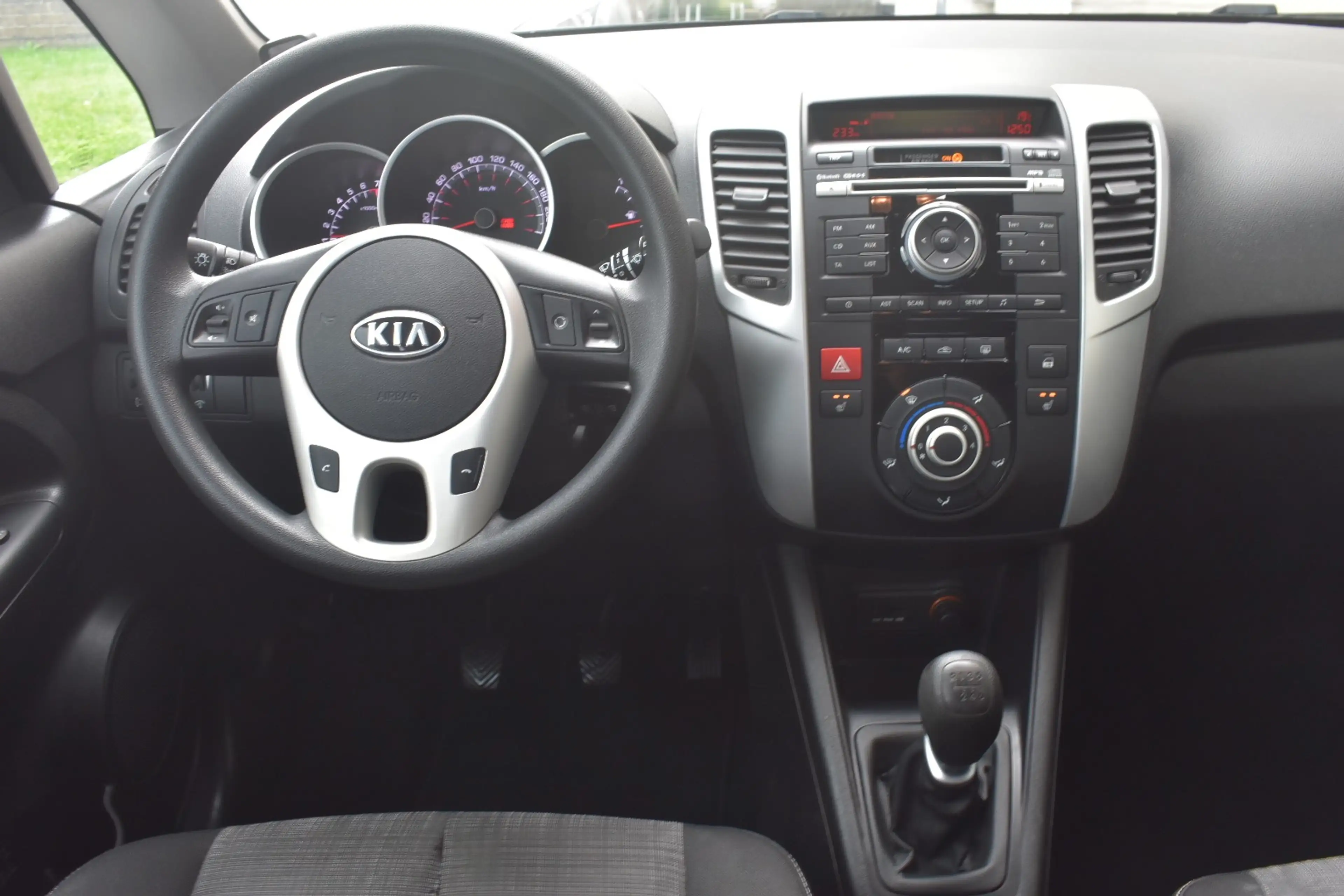 Kia Venga 1.6i Evoque ISG EcoDynamics / Verw Zetels / PDC / Airco / garantie — photo 11
