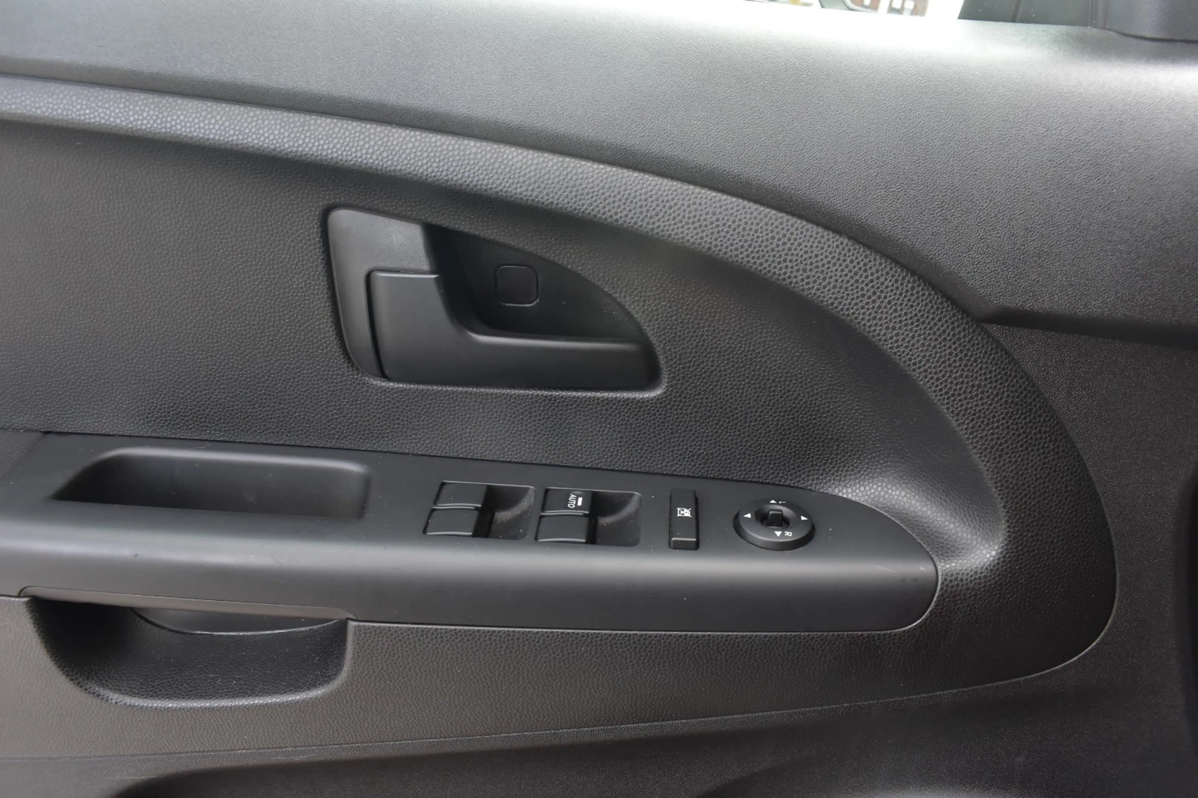 Kia Venga 1.6i Evoque ISG EcoDynamics / Verw Zetels / PDC / Airco / garantie — photo 15
