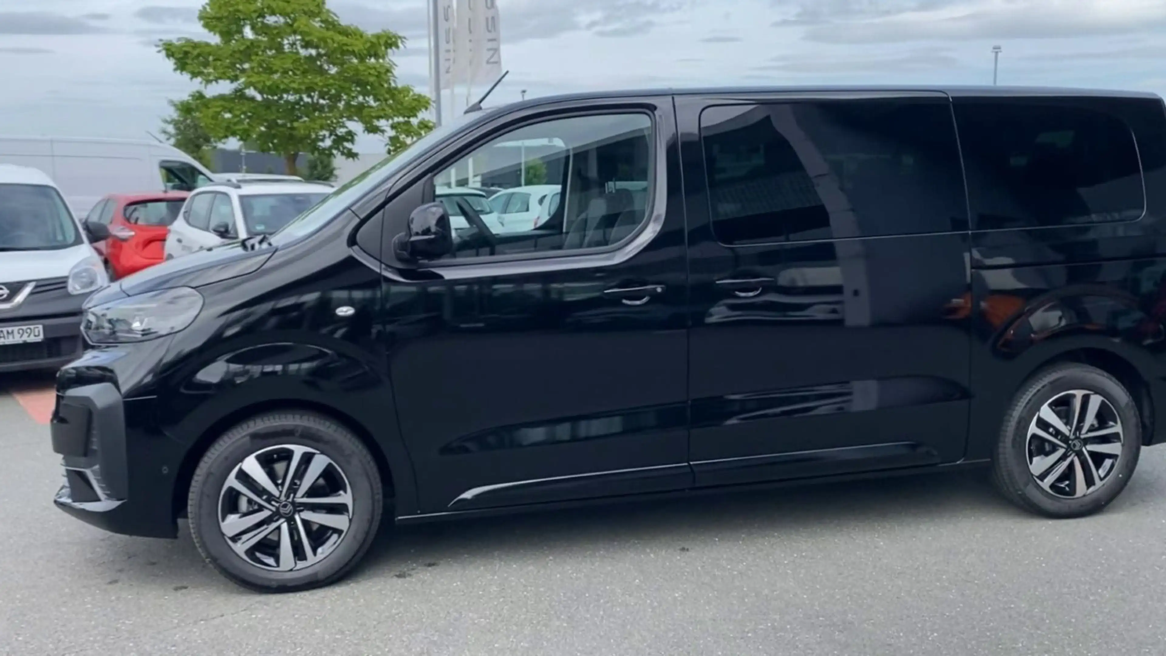 Citroen Spacetourer MAX verfügbar ab 09/2026 — photo 8