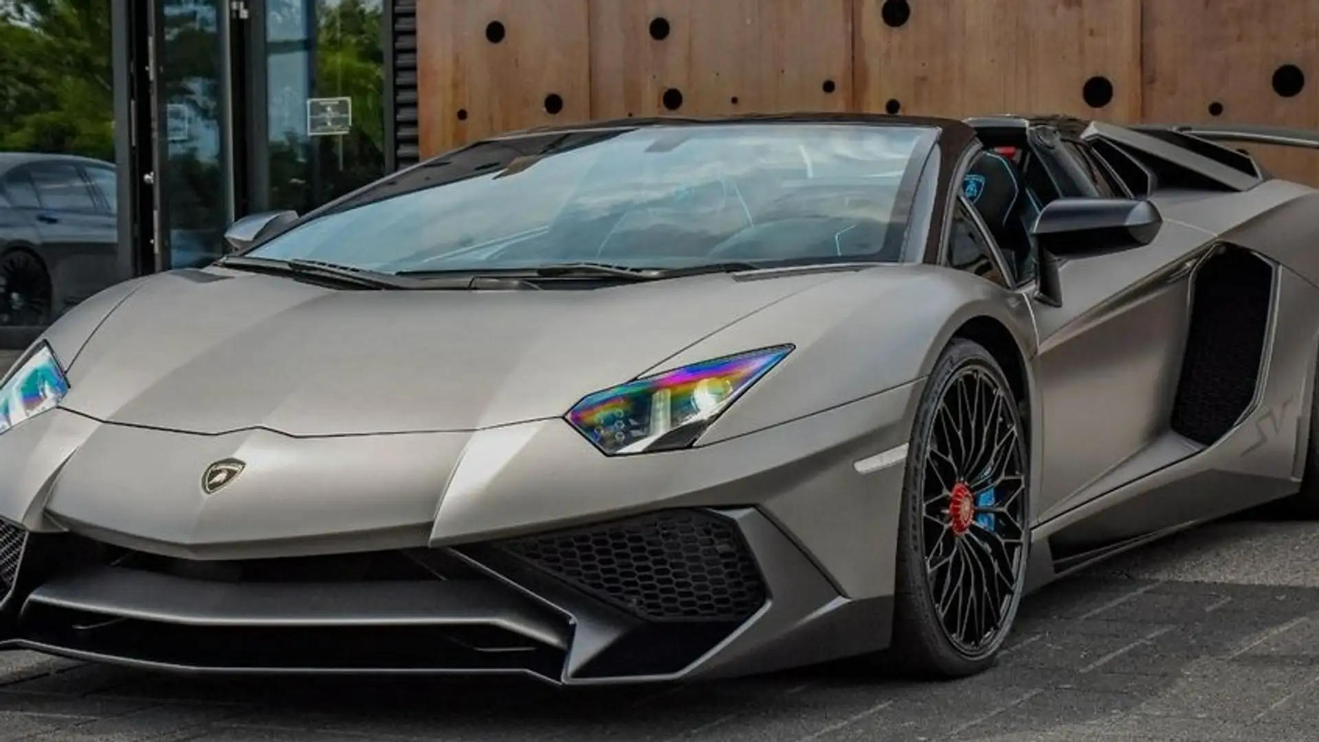 Lamborghini Aventador SuperVeloce LP 750-4 Roadster Gris - 2