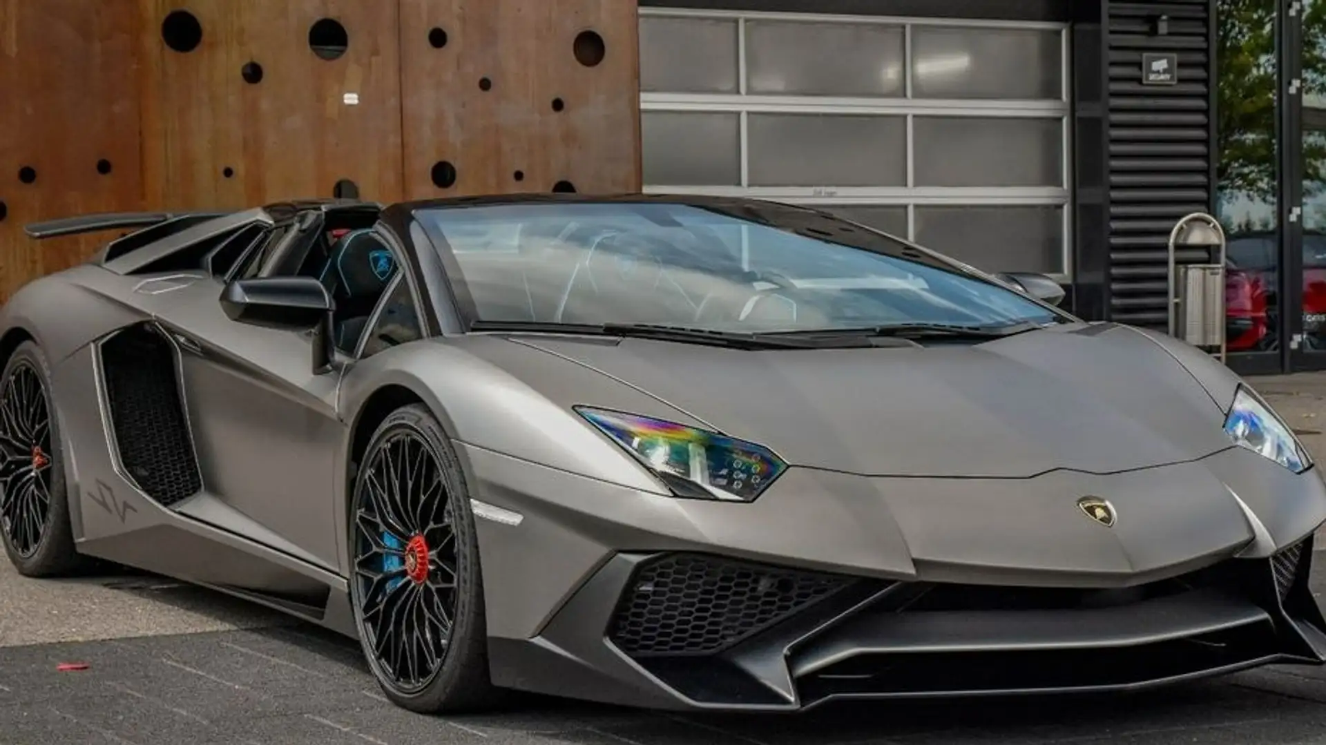 Lamborghini Aventador SuperVeloce LP 750-4 Roadster Gris - 1