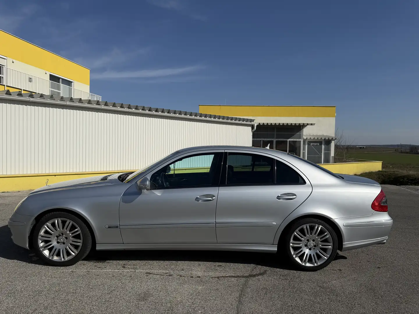 Mercedes-Benz E 320 Avantgarde Sport 4MATIC CDI Aut. - 2