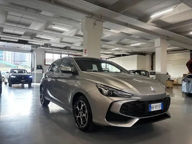 MG MG3 3 Hybrid+ LUX