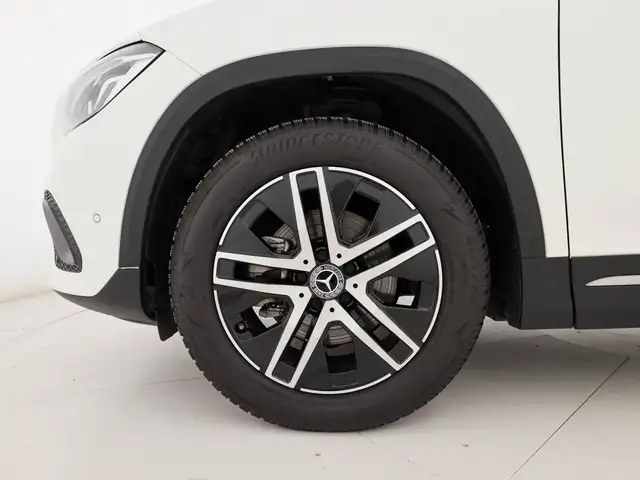 Mercedes-Benz Gla view 7