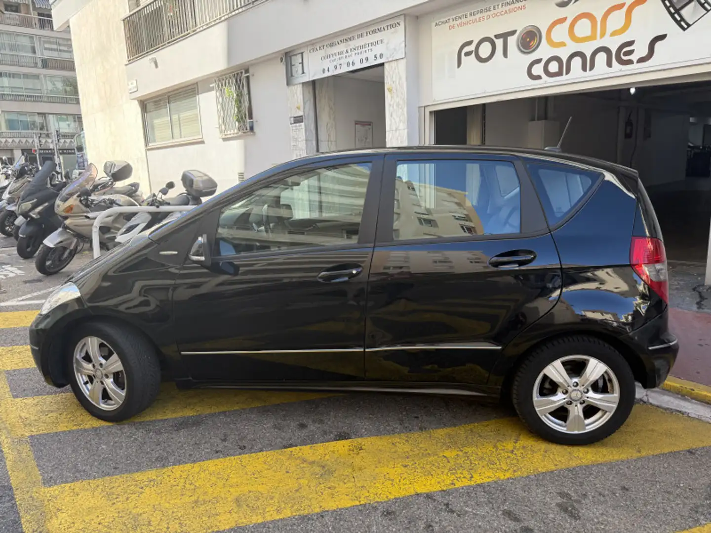 Mercedes-Benz A 180 180 CDI AVANTGARDE CONTACT Noir - 2