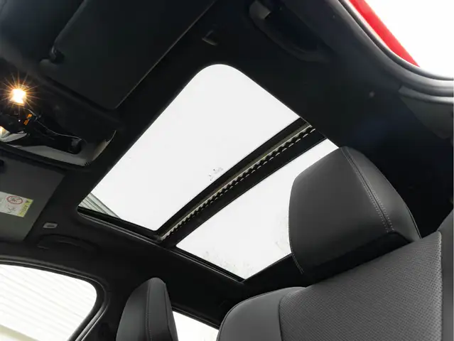 BMW 1 Series view 3