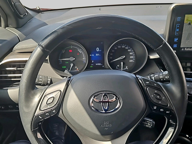 Toyota C-HR 1.8 Hybrid Adventure | Achteruitrijcamera | Centra — photo 11
