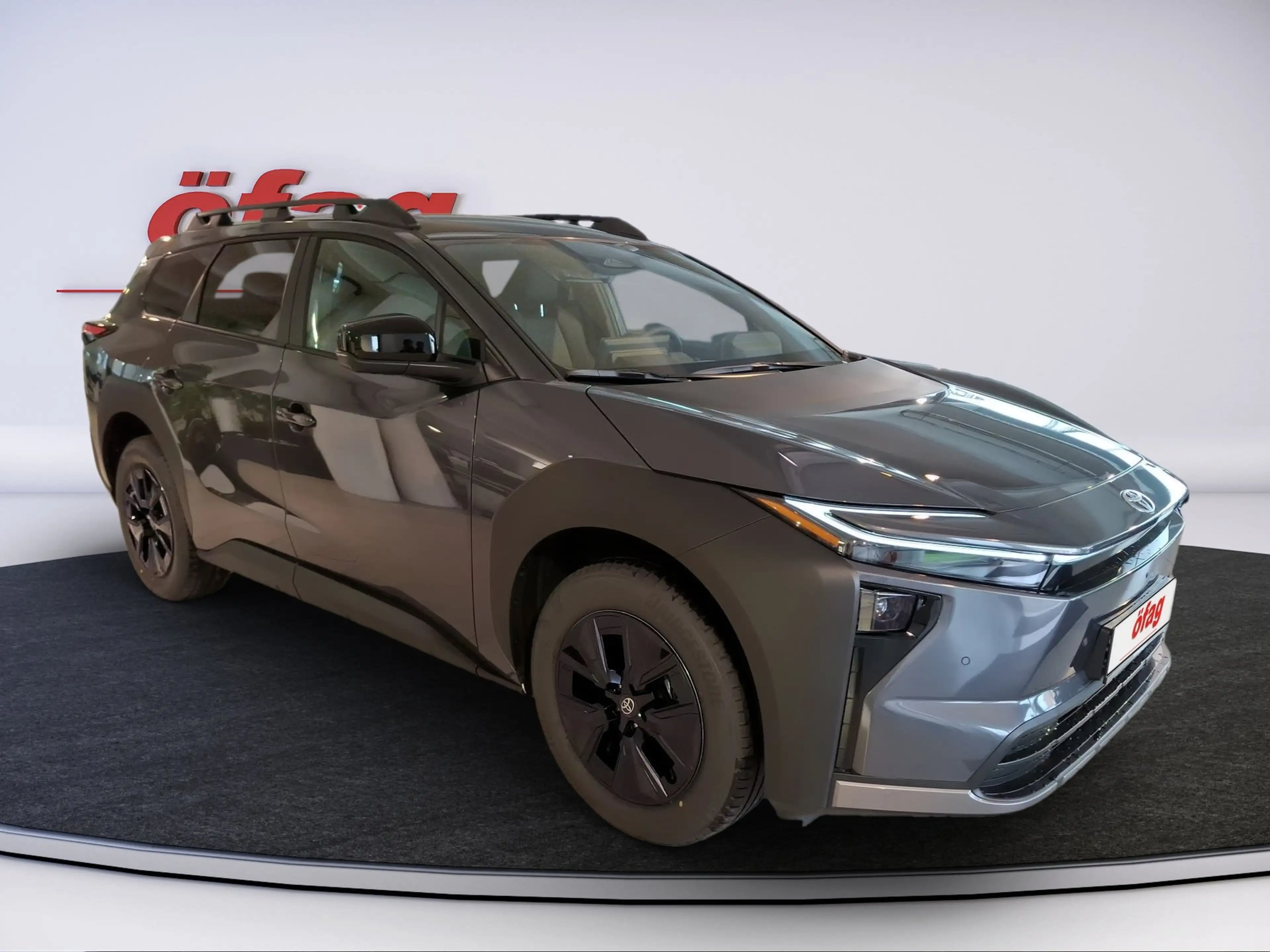 Toyota bZ4X Touring Elektro Teamplayer ACC+LED+SHZ+Kam. — photo 7