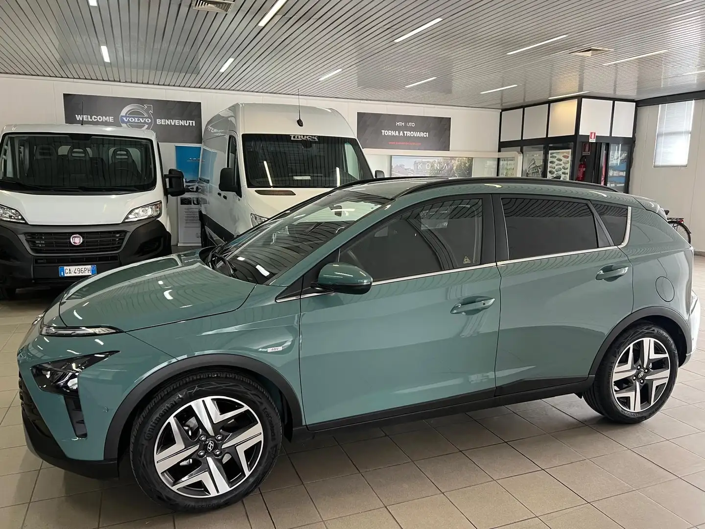 Hyundai BAYON 1.0 T-GDI 48V XCLASS + SAFETY&TECH PACK KM 16.000 Vert - 2