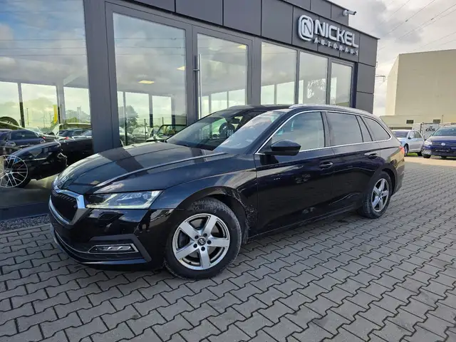 Skoda Octavia Combi Style*Leder*Pano*HuD*Massage*VOLL*