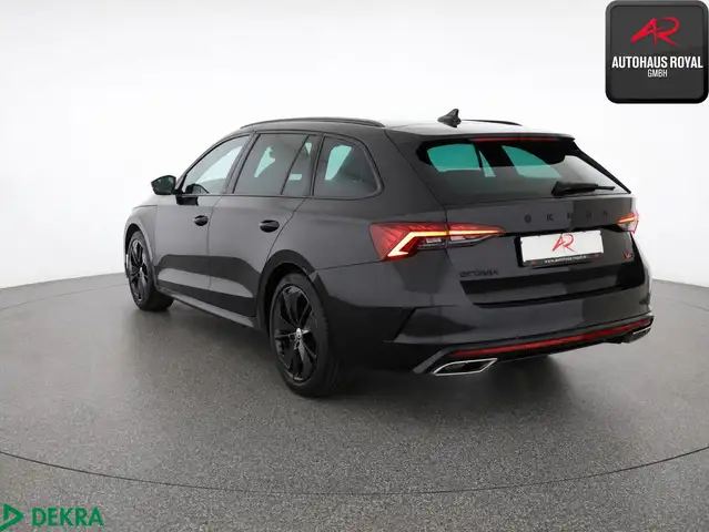 Skoda Octavia view 3