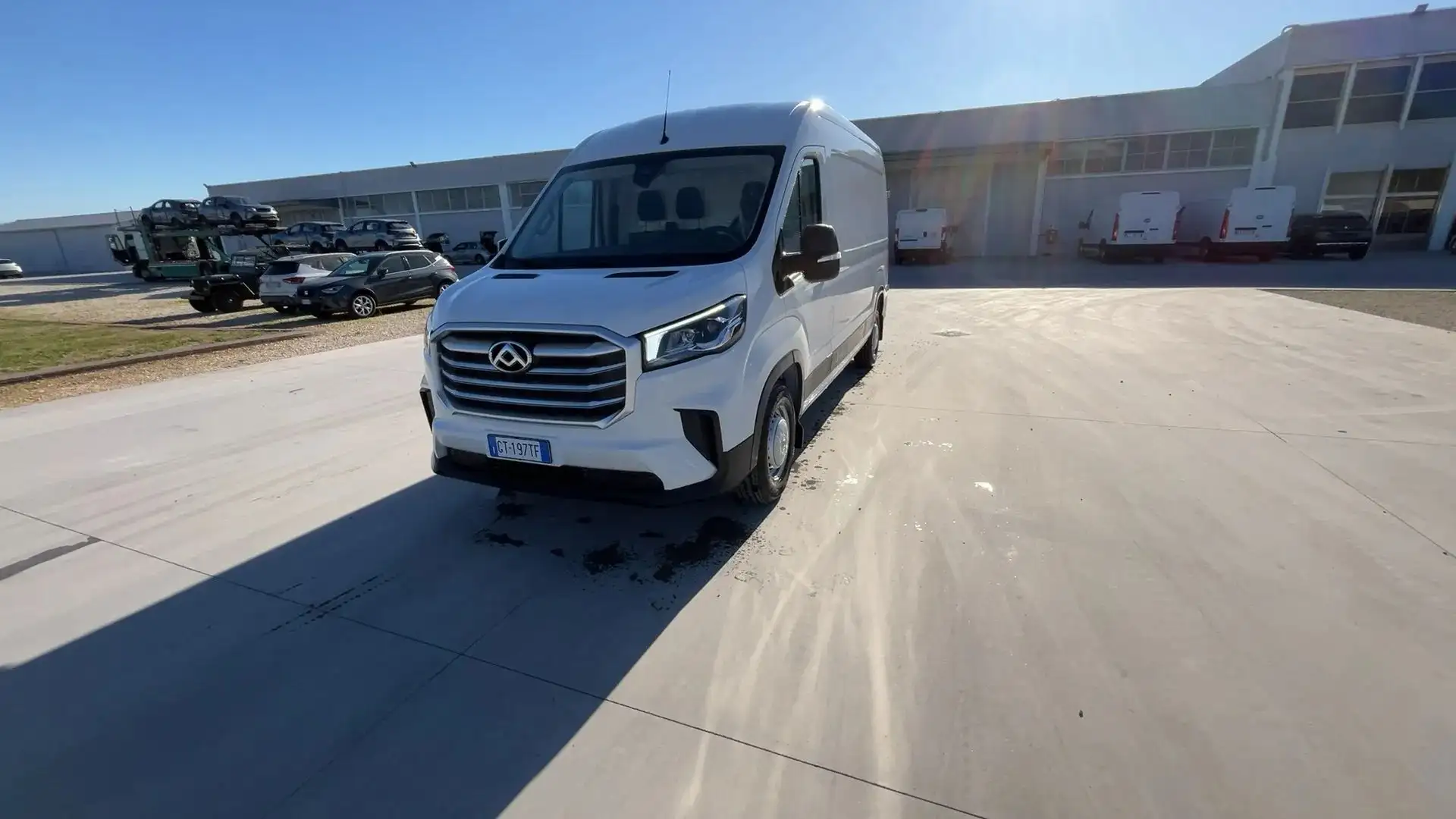 Maxus Deliver 9 Deliver 9 VAN 2.0 CRDI L3H2 150cv fwd Bianco - 1