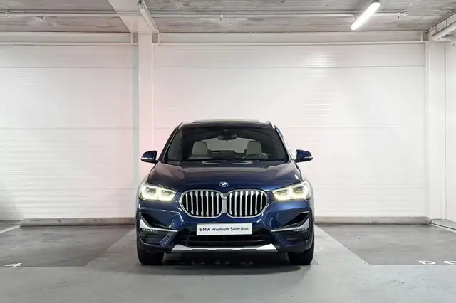 BMW X1 view 5