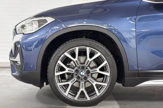BMW X1 view 4