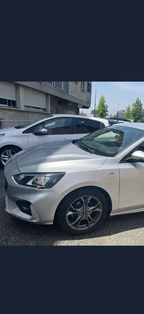 Ford Focus 1.0 EcoBoost 125 S&S ST Line - 1