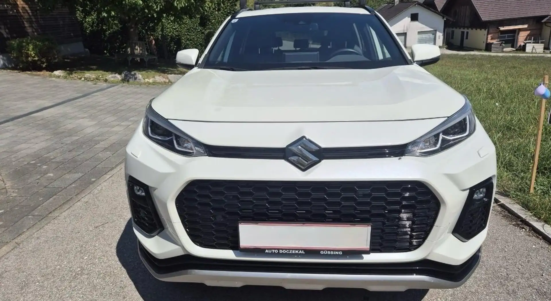 Suzuki Across 2,5 PHEV E-Four Flash CVT - 1