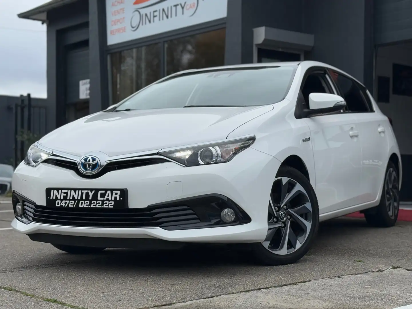 Toyota Auris Auris HEV 1.8i HSD Black Edition E-CVT Blanc - 2