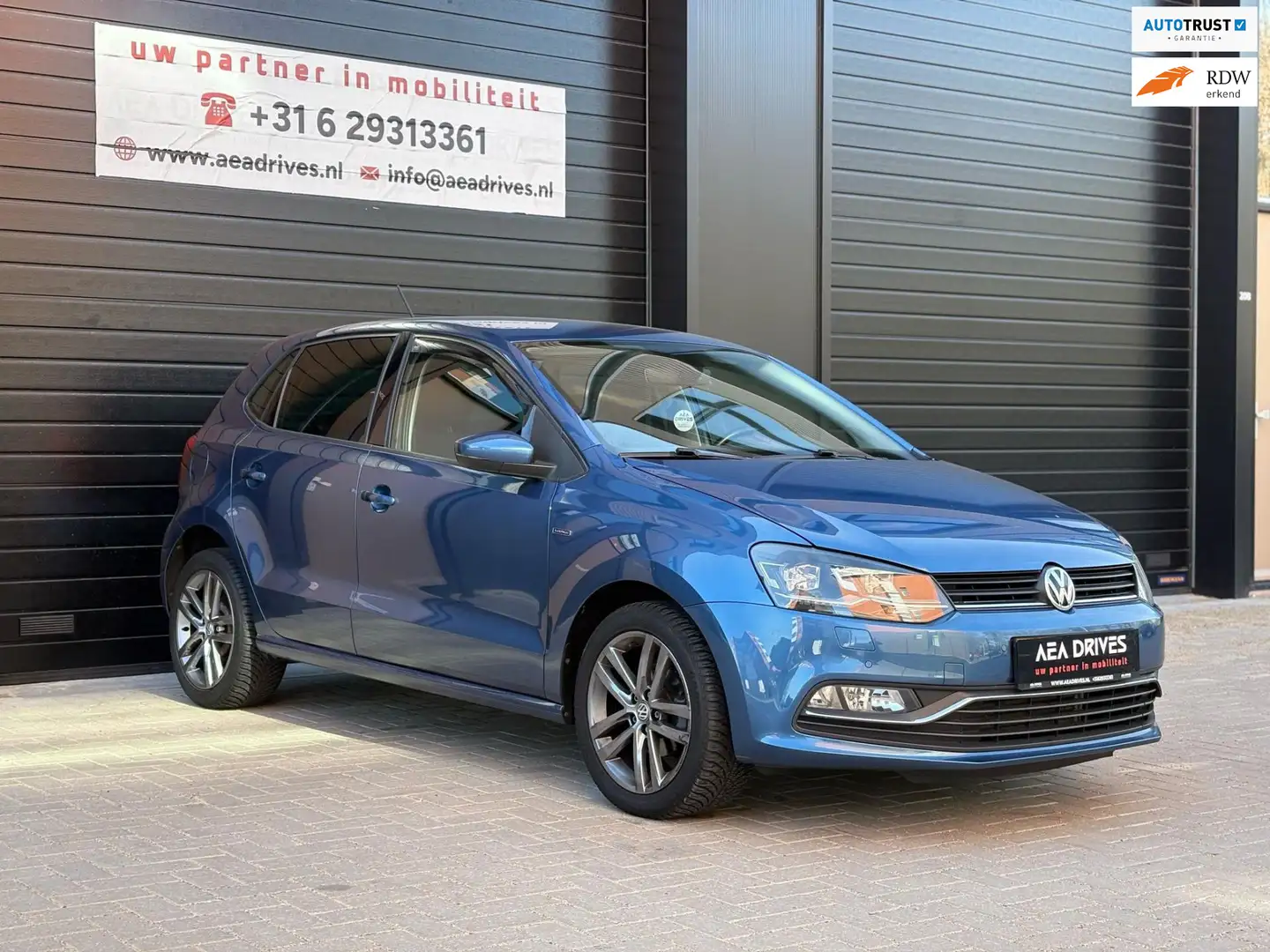 Volkswagen Polo 1.0 Lounge met Volledige Uitrusting – Zuinig in Ve Bleu - 1