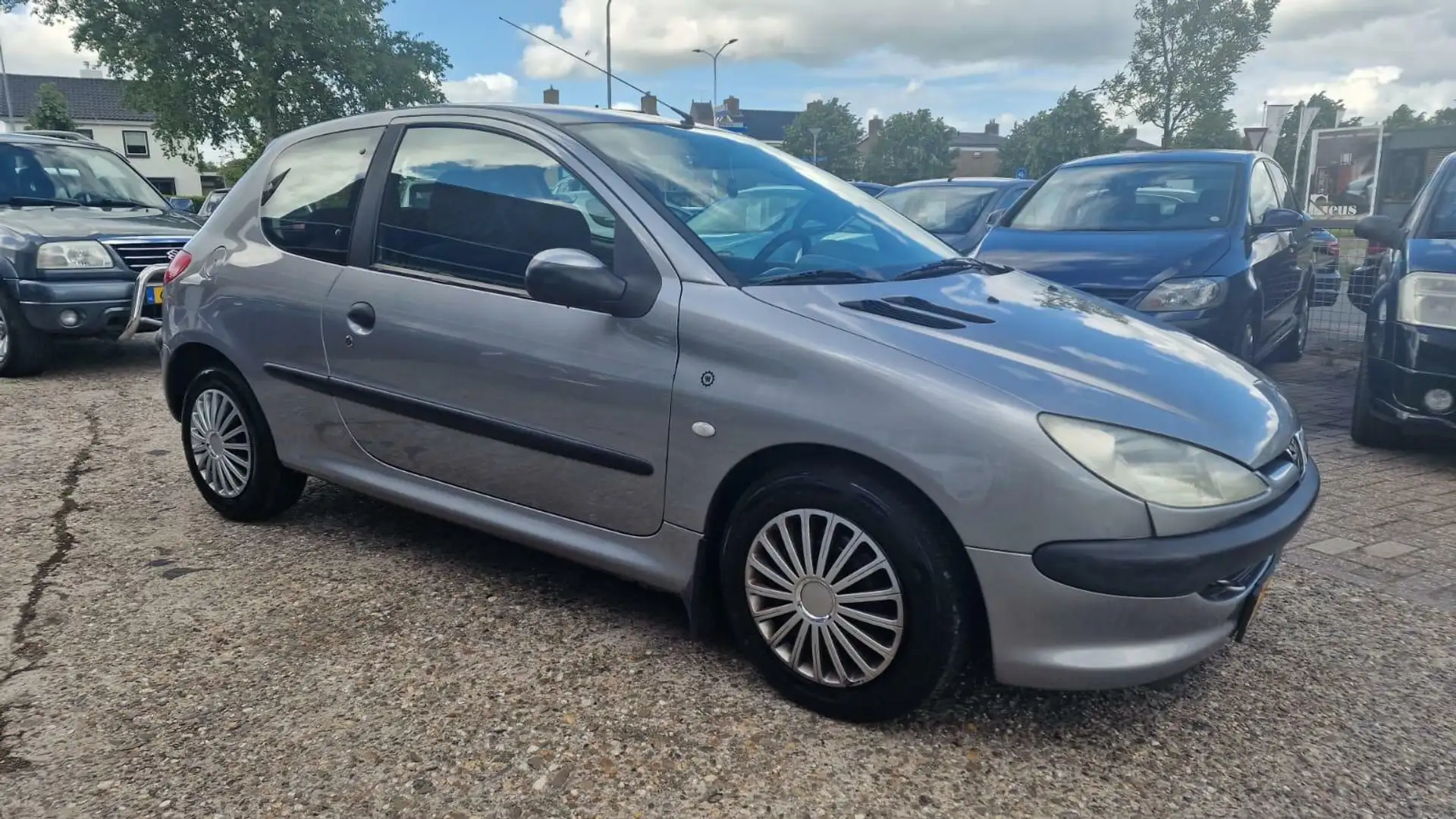 Peugeot 206 1.4 XT AUTOMAAT 💢€1699,-💢 Grijs - 2