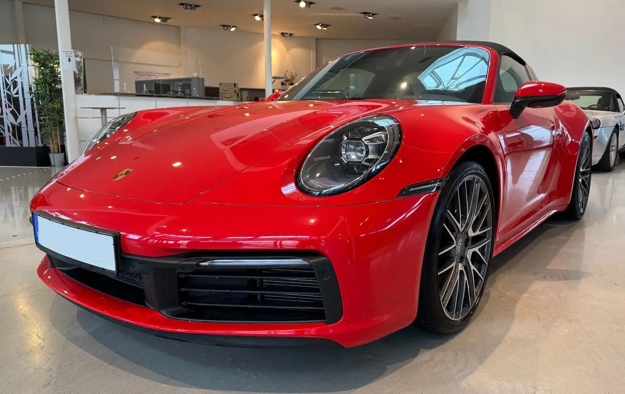 Porsche 992