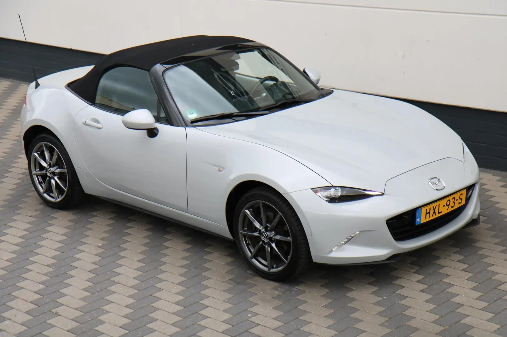 Mazda MX-5 2.0 SkyActiv-G 160PK GT-M Leder Bose 1ste Eig !! Wit - 2