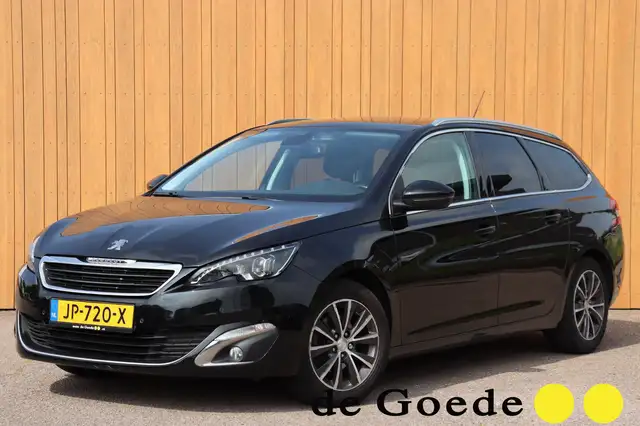Peugeot 308 SW 1.2 PureTech Blue Lease Premium org.NL trekhaak