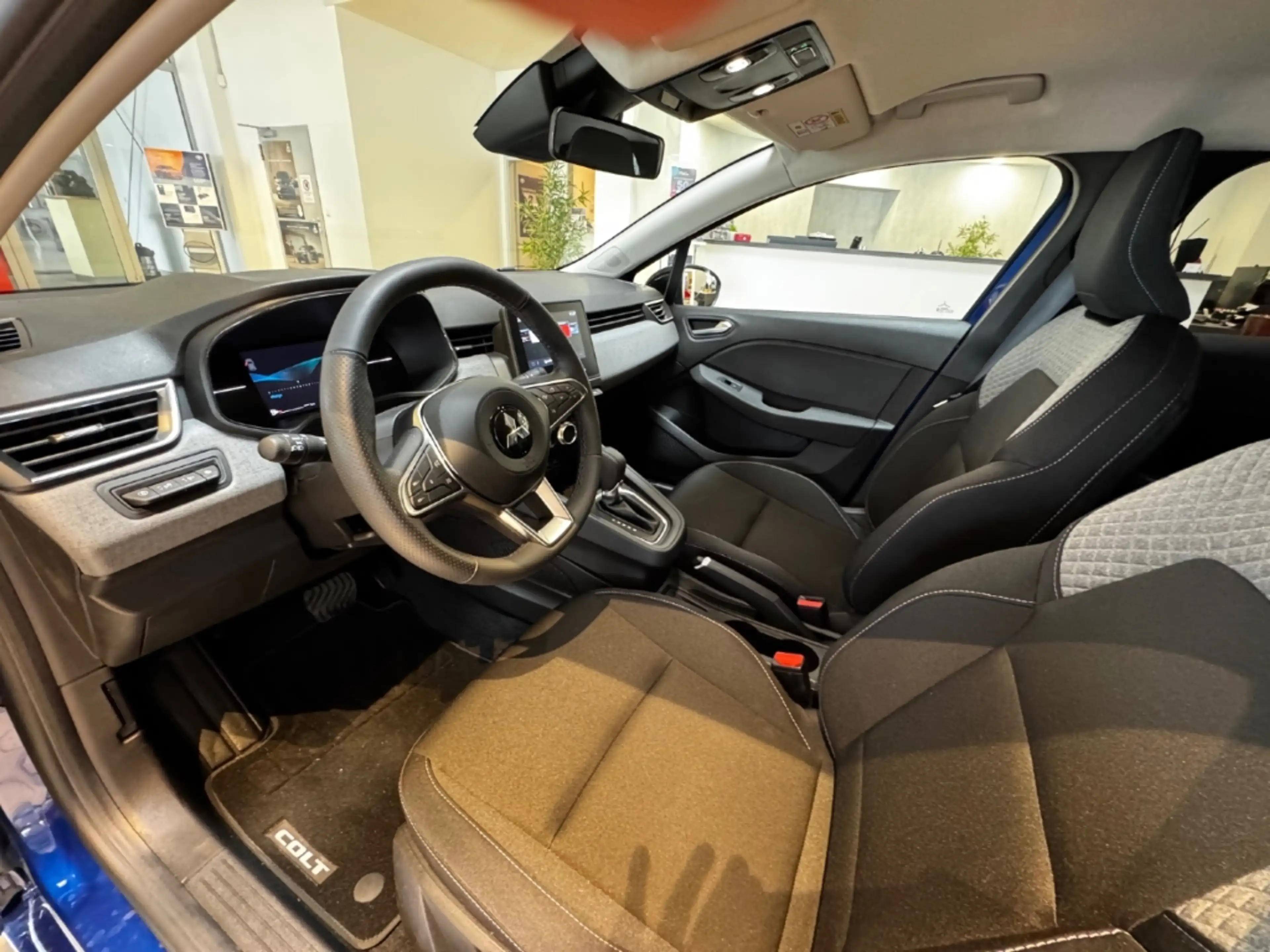 Mitsubishi Colt Plus Hybrid — photo 7