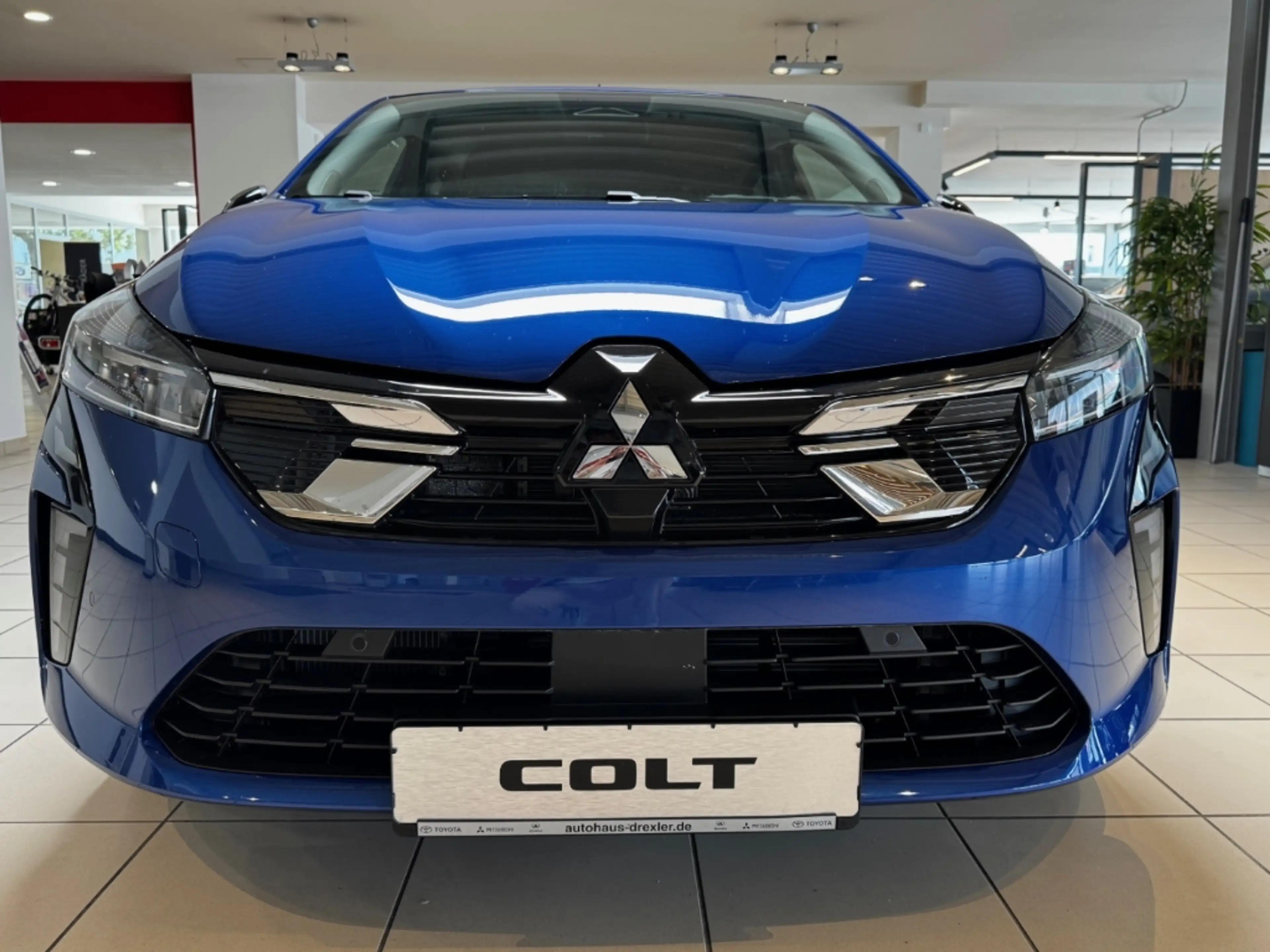 Mitsubishi Colt Plus Hybrid — photo 6