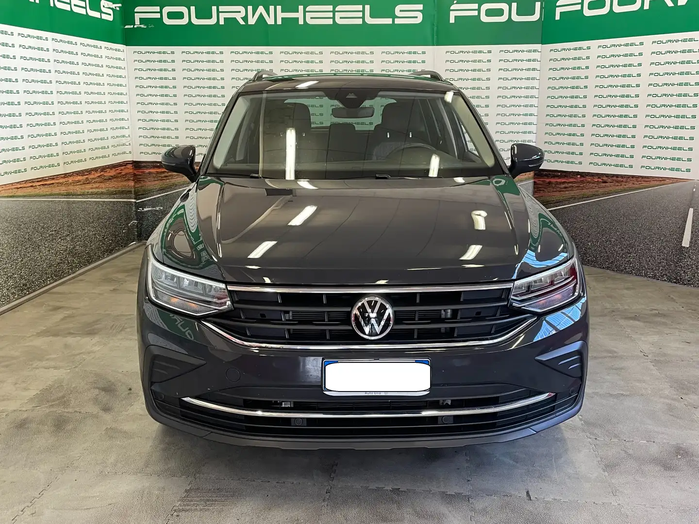 Volkswagen Tiguan Disponibile per noleggio a partire da 400,00 € - 2