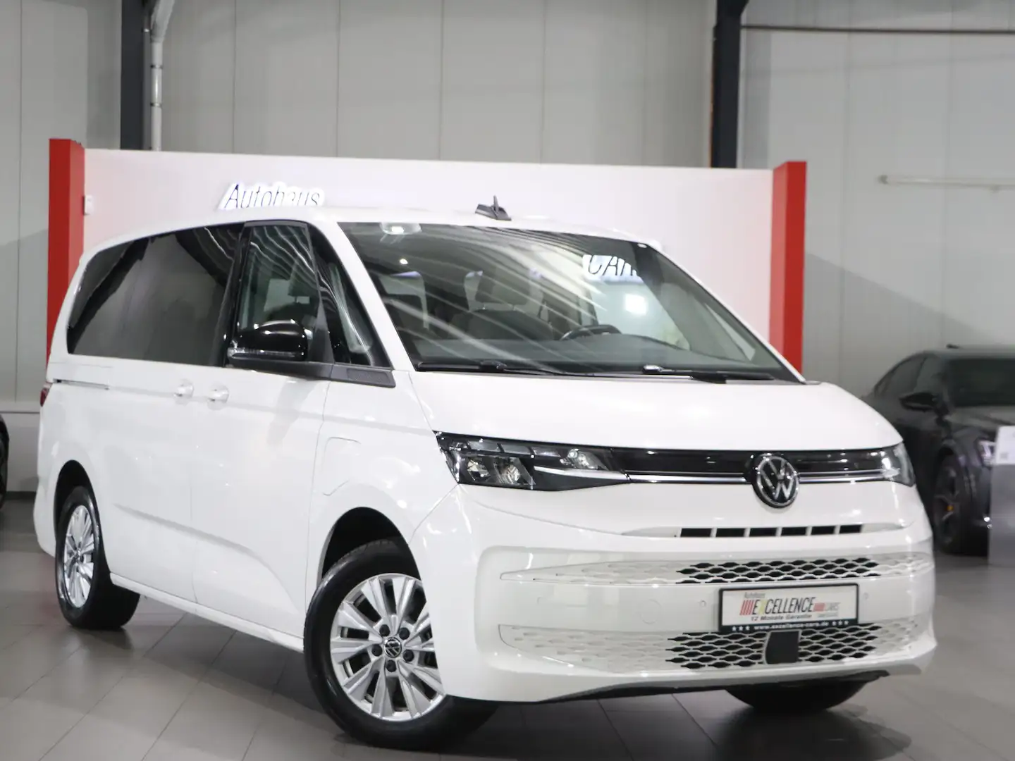 Volkswagen T7 Multivan DSG TSI eHybrid LIFE IQ.DRIVE LANG Weiß - 1