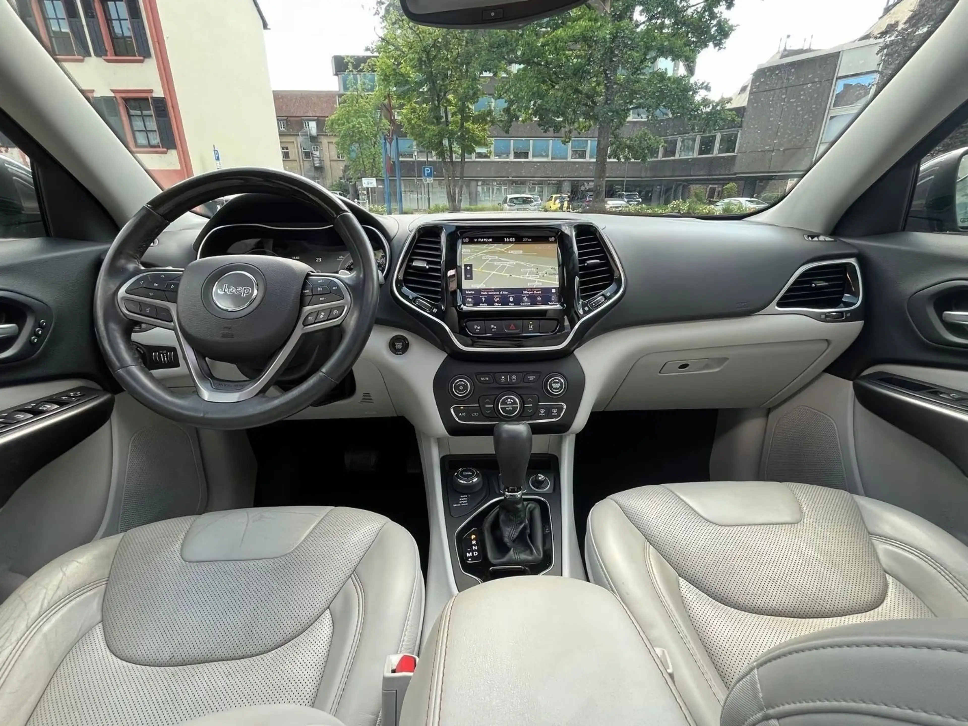 Jeep Cherokee 2.2 MultiJet 4x4 Overland Aut. PANORAMA — photo 8