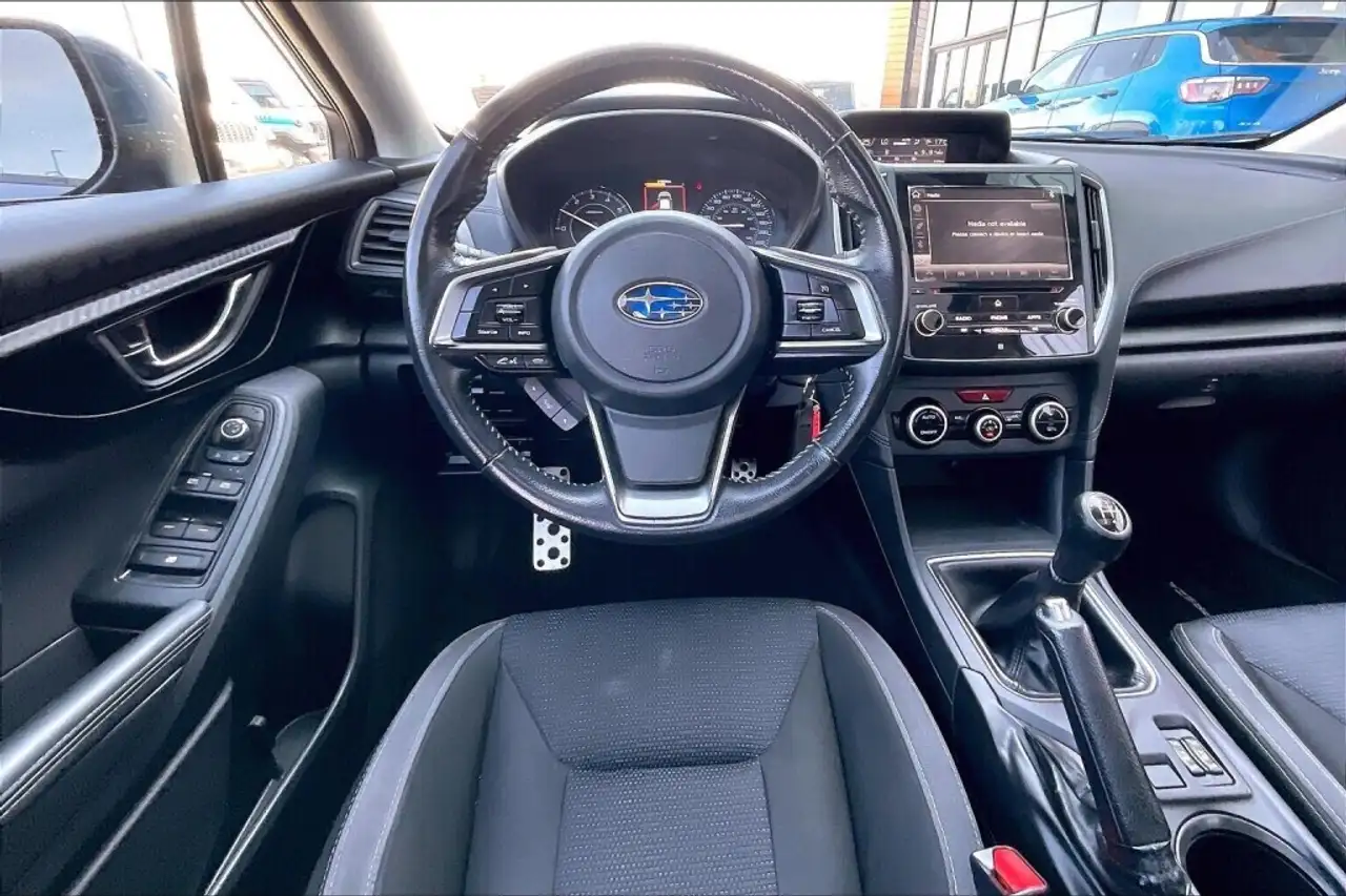 Subaru Impreza снимка Subaru Impreza