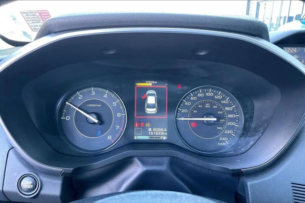 Subaru Impreza снимка Subaru Impreza