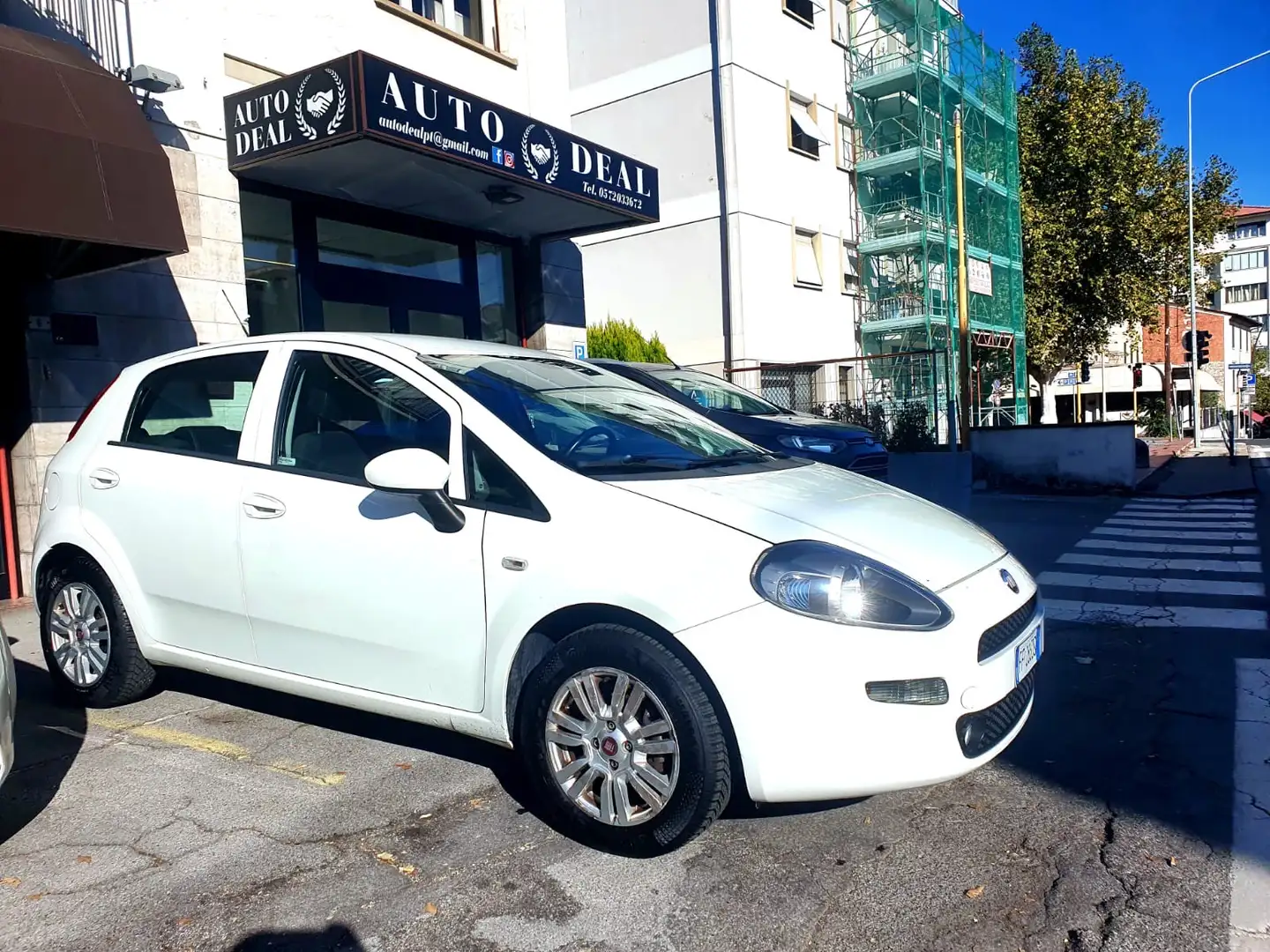 Fiat Punto Evo Punto EVO  1.2  8V  5P Lounge (51Kw) Wit - 1