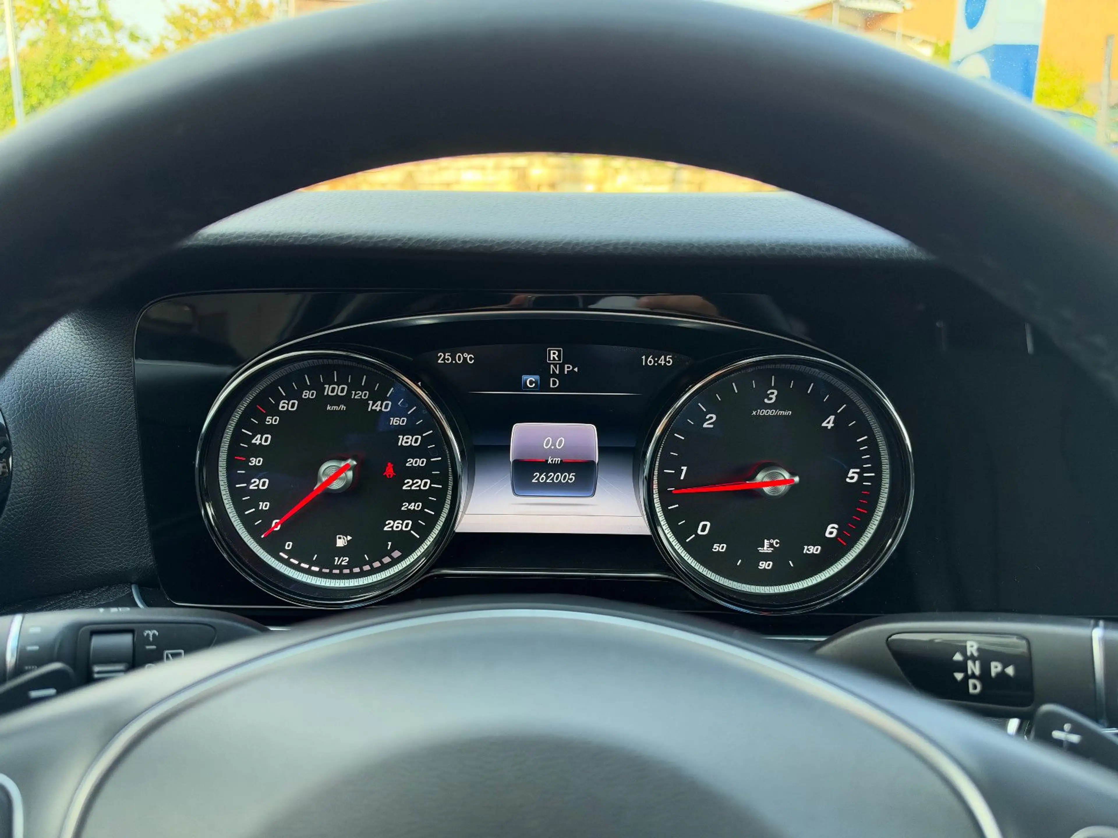 Mercedes-Benz E 220 d T Automatik/LED/EURO6 — photo 12